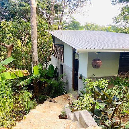 Nosotros Playa Maderas - Surf House & Casitas Villa Exterior photo