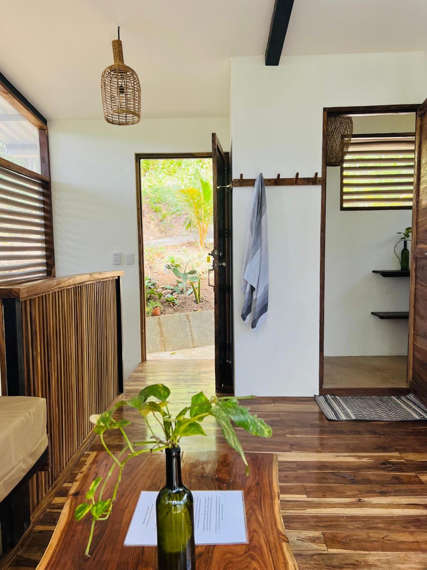Nosotros Playa Maderas - Surf House & Casitas Villa Exterior photo
